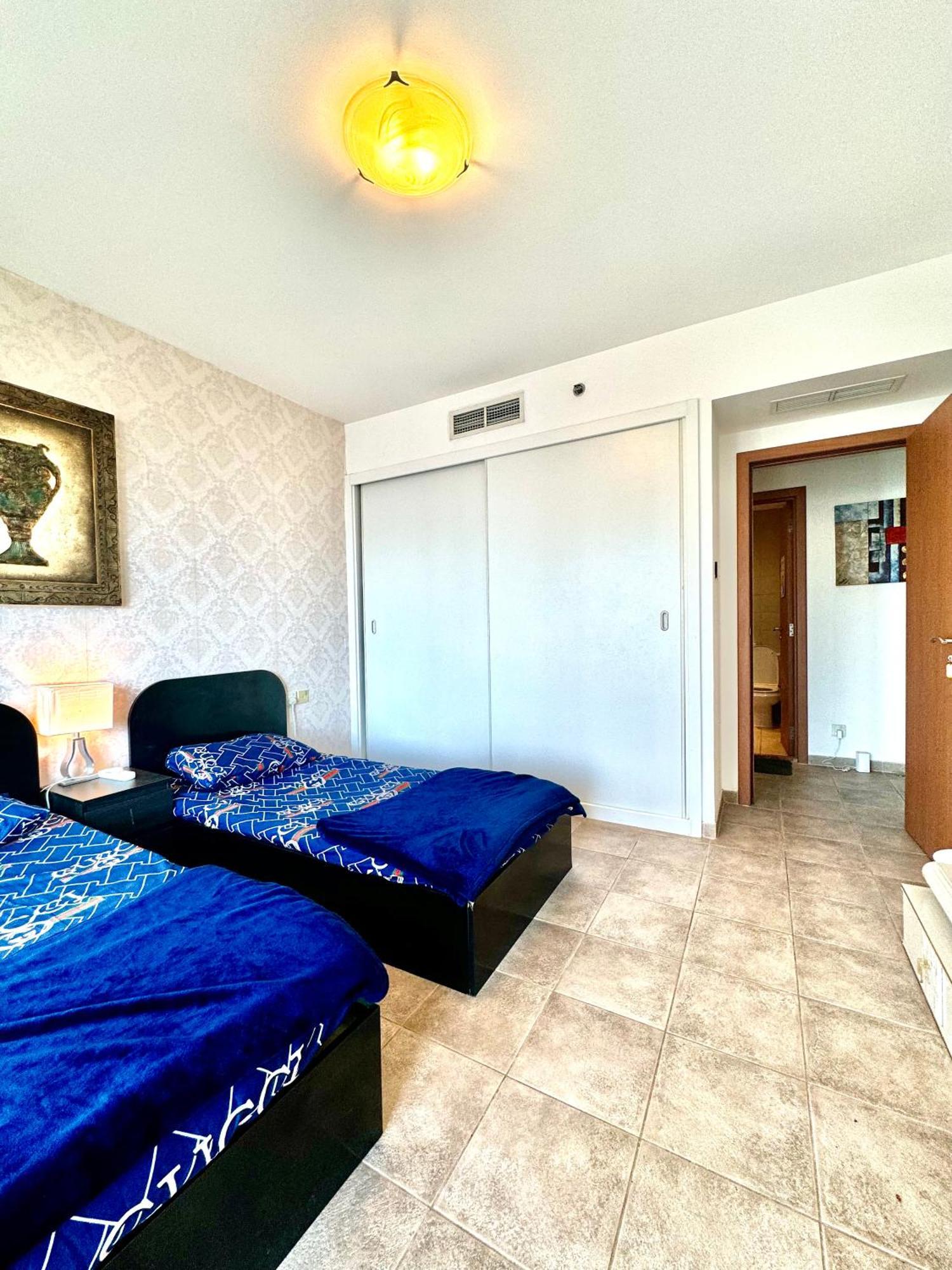 Travelers Backpackers Daire Dubai Dış mekan fotoğraf