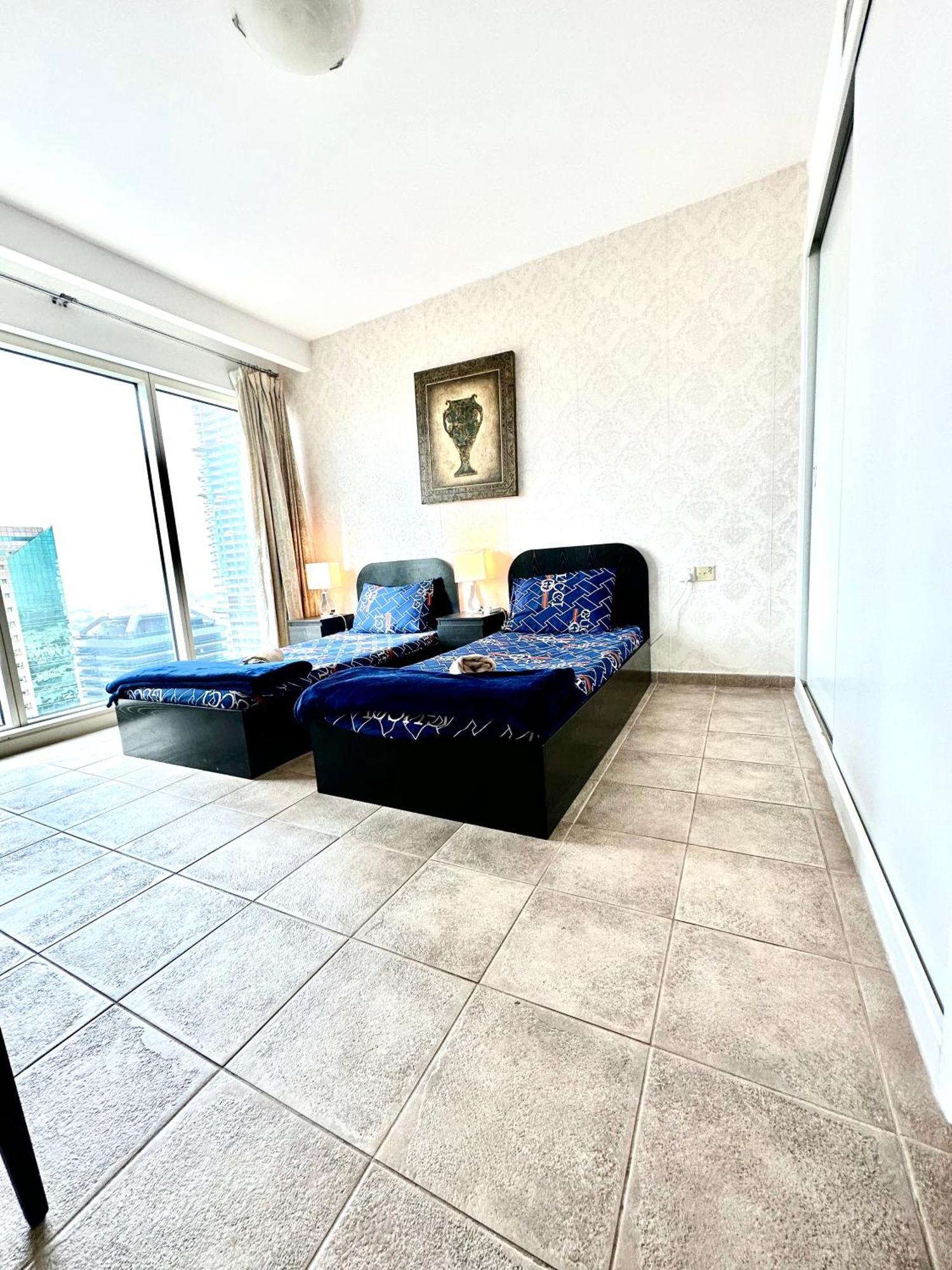 Travelers Backpackers Daire Dubai Dış mekan fotoğraf