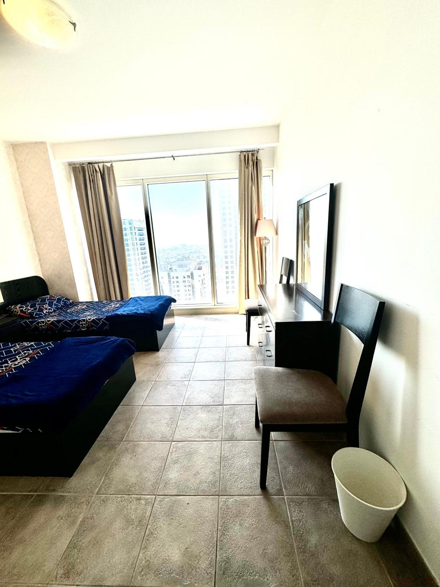 Travelers Backpackers Daire Dubai Dış mekan fotoğraf